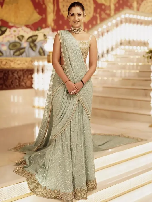 Menariknya, Radhika juga merupakan seorang penari. [Foto: Instagram/bridestodayin]