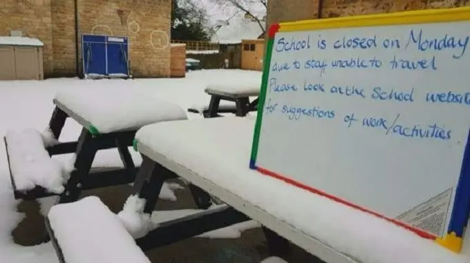 Woodstock Primary adalah salah satu dari 183 sekolah-sekolah di Oxfordshire yang ditutup. (BBC)