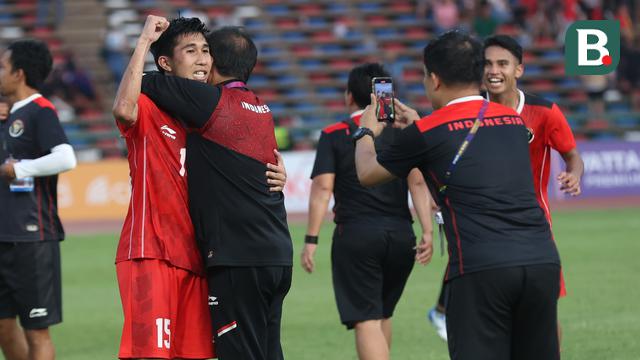 Foto: Momen Dramatis Selebrasi Muhammad Taufany dan Skuad Timnas Indonesia U-22 setelah Singkirkan Vietnam di SEA Games 2023