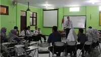 Native Speaker Program SMP Mugadeta Yogya