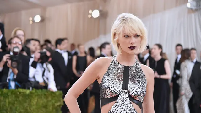 [Bintang] Taylor Swift