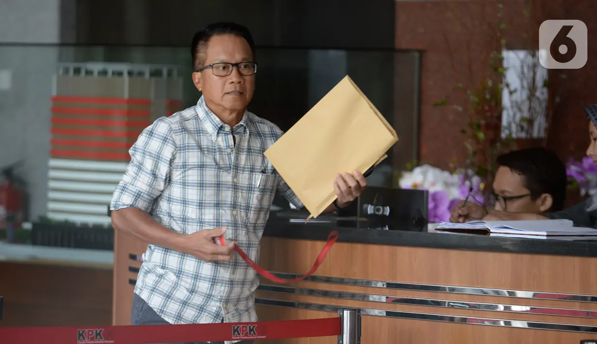 Direktur Utama PT Mabua Harley Davidson, Djonnie Rahmat memenuhi panggilan penyidik KPK di Jakarta, Selasa (4/2/2020). Djonnie diperiksa sebagai saksi dalam kasus dugaan suap pengadaan pesawat dan mesin pesawat dari Airbus S.A.S dan Rolls-Royce P.L.C pada PT Garuda Indonesia. (merdeka.com/Dwi Narwok