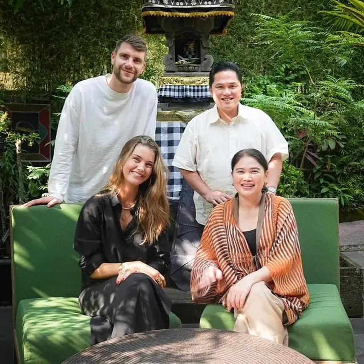 Kocaknya Supermodel Pacar Maarten Paes Susah Move On dari Indonesia: Saya Masih Memimpikan Dadar Gulung...