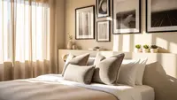 7 Ide Dekorasi Dinding Kamar Tidur yang Estetik dan Hemat, dari Galeri Foto sampai Panel Kayu
