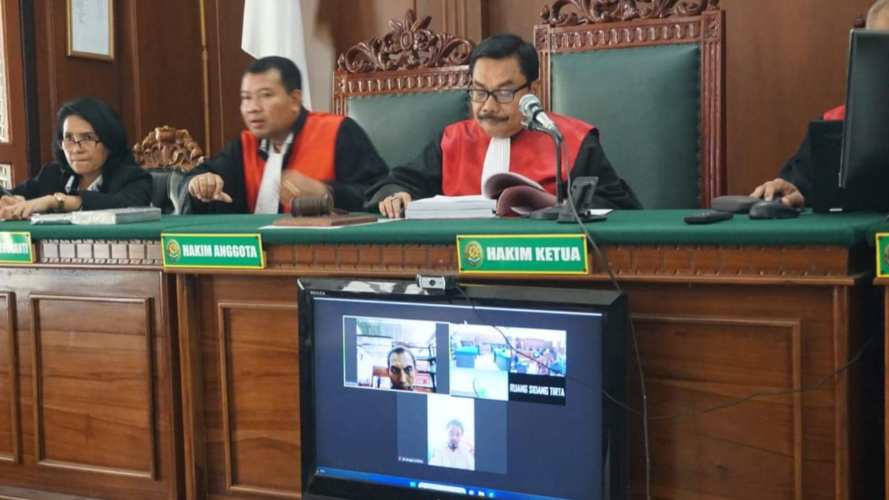 Pelaku Susanto lalu dijatuhi hukuman 20 bulan penjara.