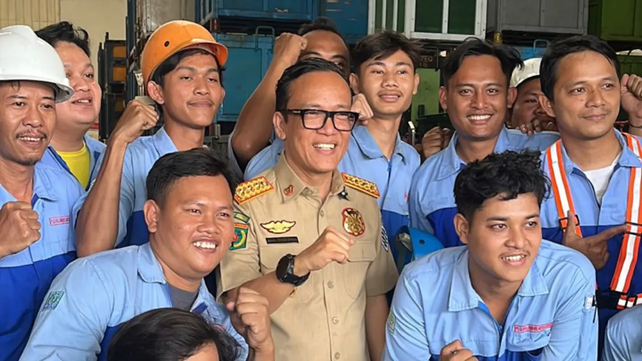 Sidak ke Cikarang, Wamenaker Temukan Praktik Magang Bertahun-Tahun, Tanpa Kepastian Status