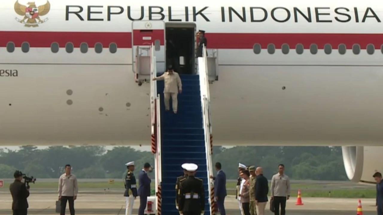 Seskab Teddy: Kelebihan Biaya Kunjungan Luar Negeri Ditanggung Uang Pribadi Prabowo