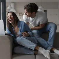 Ilustrasi pasangan zodiak yang saling melengkapi/copyright freepik.com/freepik