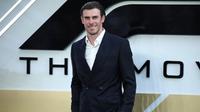 Gareth Bale berpose di karpet merah saat tiba di Premier Eropa F1 The Movie, di Cineworld Leicester Square, London pusat, pada 23 Juni 2025. (HENRY NICHOLLS/AFP)