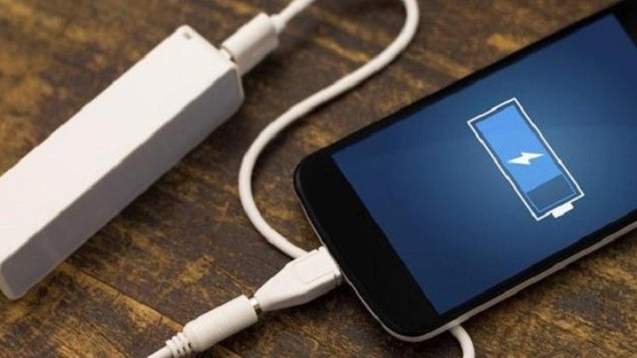 hindari ponsel meledak dengan hal-hal ini