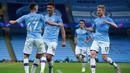 Pemain Manchester City merayakan gol yang dicetak Phil Foden ke gawang Liverpool pada laga lanjutan Premier League pekan ke-32 di Stadion Etihad, Jumat (3/7/2020) dini hari WIB. Manchester City menang 4-0 atas Liverpool. (AFP/Dave Thompson/pool)