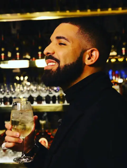 Spekulasi itu hadir saat Drake merilis lagunya yang berjudul "In My Feelings". (instagram/champagnepapi)