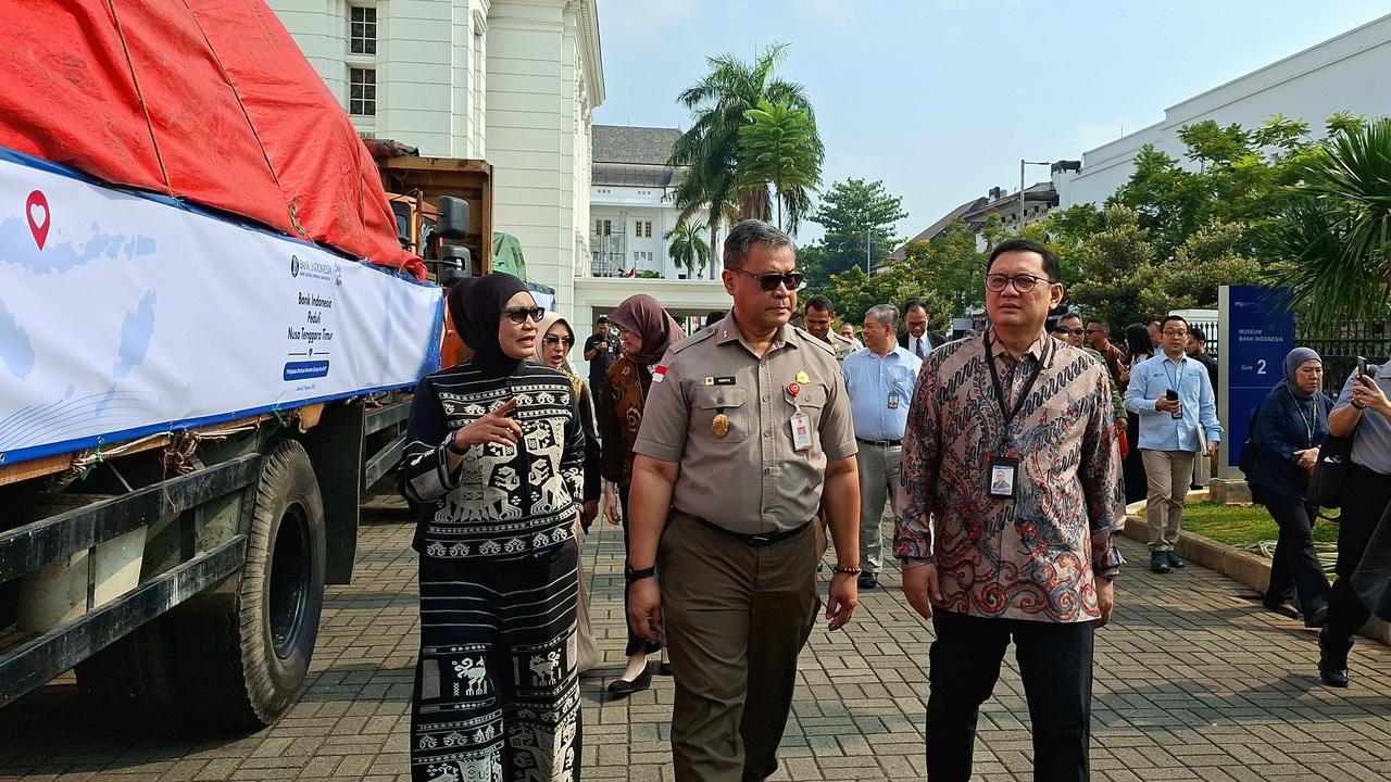BI Kirim 32,5 Ton Bantuan untuk Korban Gempa NTT, Ada Sembako hingga Perlengkapan Shelter