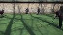 Sejumlah warga bermain kroket di Ditan Park di Beijing (1/2). Tahun Baru Imlek jatuh pada 16 Februari tahun ini, dengan perayaan yang berlangsung selama seminggu di China. (AFP Photo/Nicolas Asfouri)