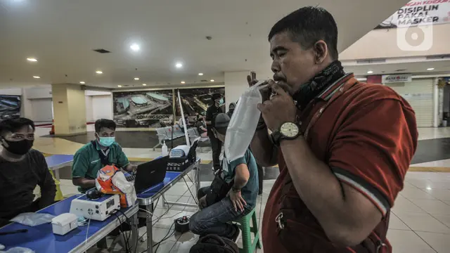 Pemeriksaan Ketat SIKM Penumpang di Terminal Pulogebang