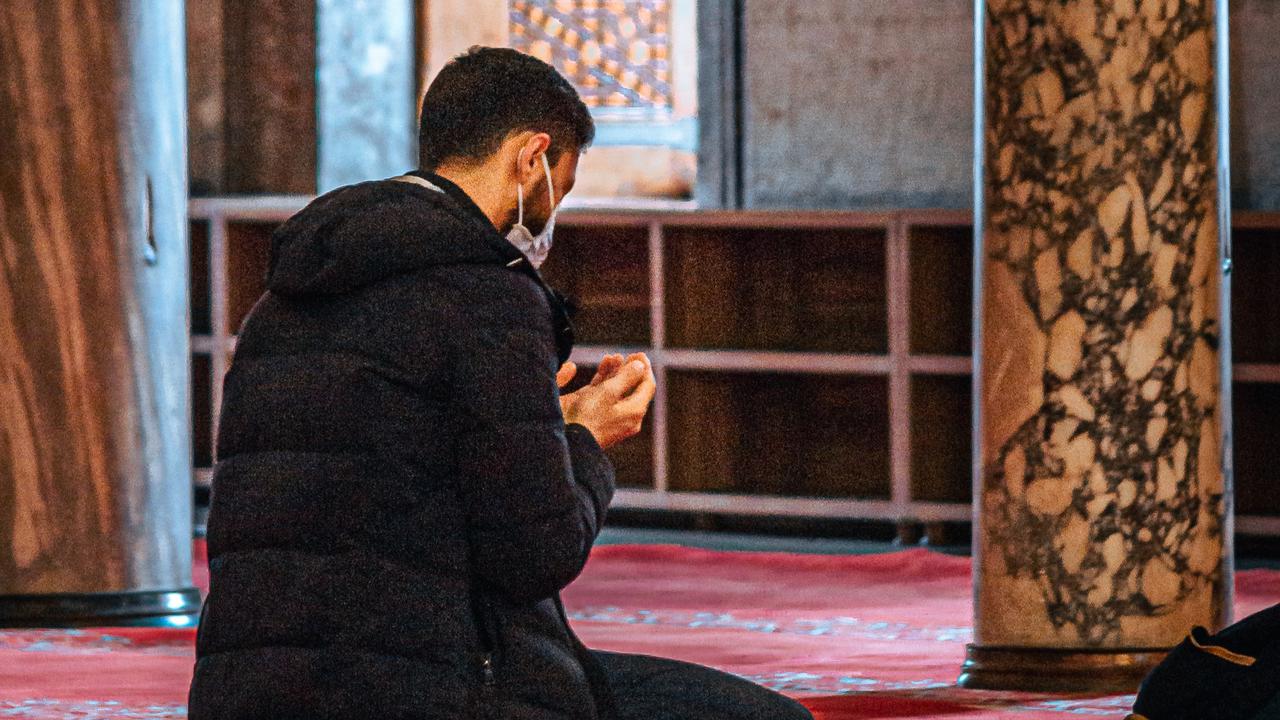 Niat Sholat Dhuha Beserta Doa, Tata Cara dan Keutamaanya