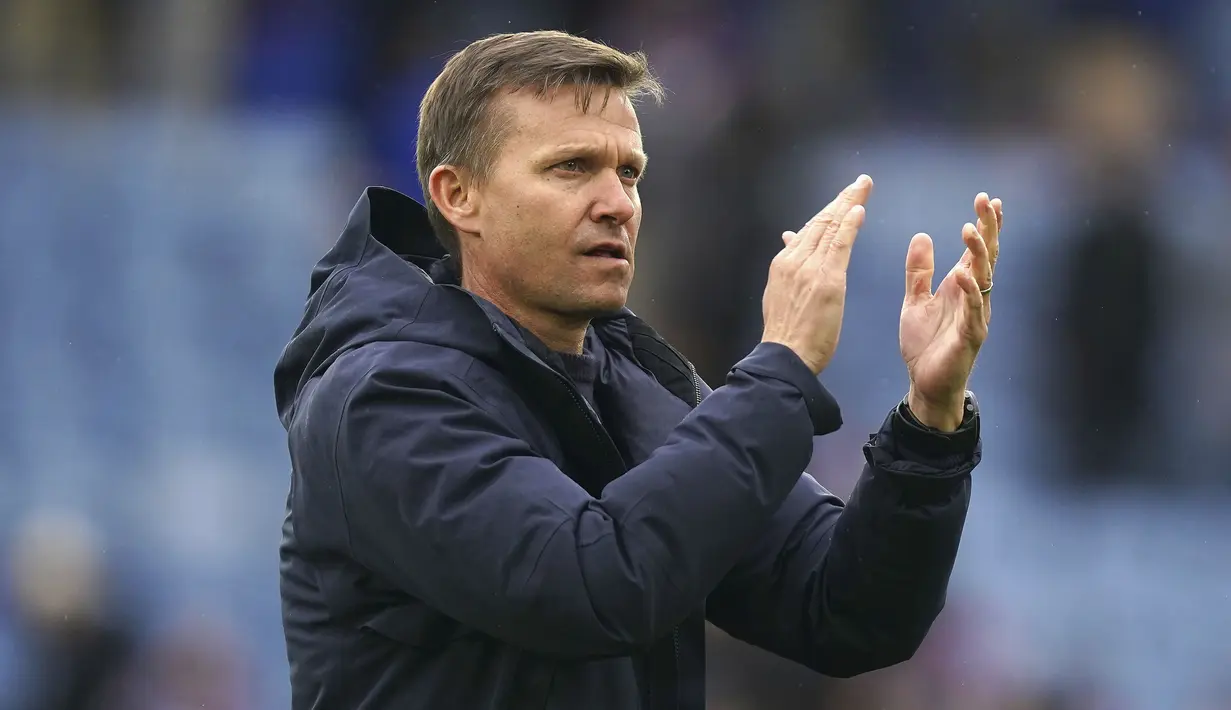 Jesse Marsch melakukan debutnya sebagai manajer baru Leeds United saat bertamu ke markas Leicester City di King Power Stadium, Sabtu (05/03/2022) malam WIB. (PA via AP/Mike Egerton)