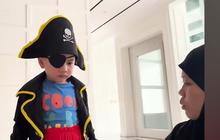 Potret Rayyanza Antusias Unboxing dan Coba Kostum Halloween, Gemas Banget Jadi Drakula Hingga Bajak Laut