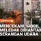 Sedikitnya lima orang dilaporkan tewas setelah sebuah mobil menjadi sasaran serangan udara di Kota Tyre, Lebanon selatan, di tengah berlanjutnya operasi militer Israel di kawasan tersebut. Rekaman video memperlihatkan momen ledakan besar yang disusul...