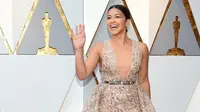 Gina Rodriguez di Academy Awards 2018 di Hollywood, California, Amerika Serikat. (VALERIE MACON / AFP)