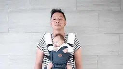 Ringgo Agus Rahman pun sering mengabadikan momen berdua bareng Baby Bjorka lewat potret-potret yang juga diunggah di instagram miliknya. (instagram.com/ringgoagus)