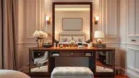 10 Inspirasi Meja Rias Mewah yang Bikin Kamar Jadi Estetik dan Fungsional