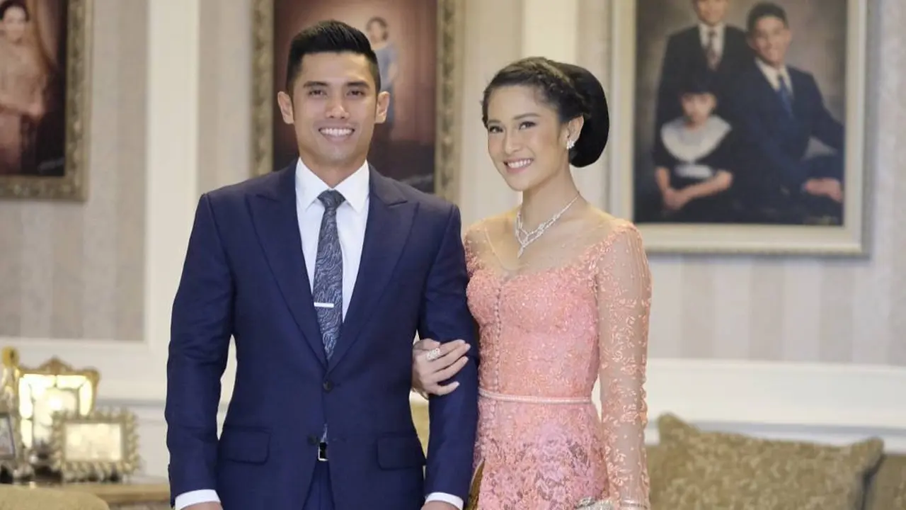 [Bintang] Dian Sastrowardoyo