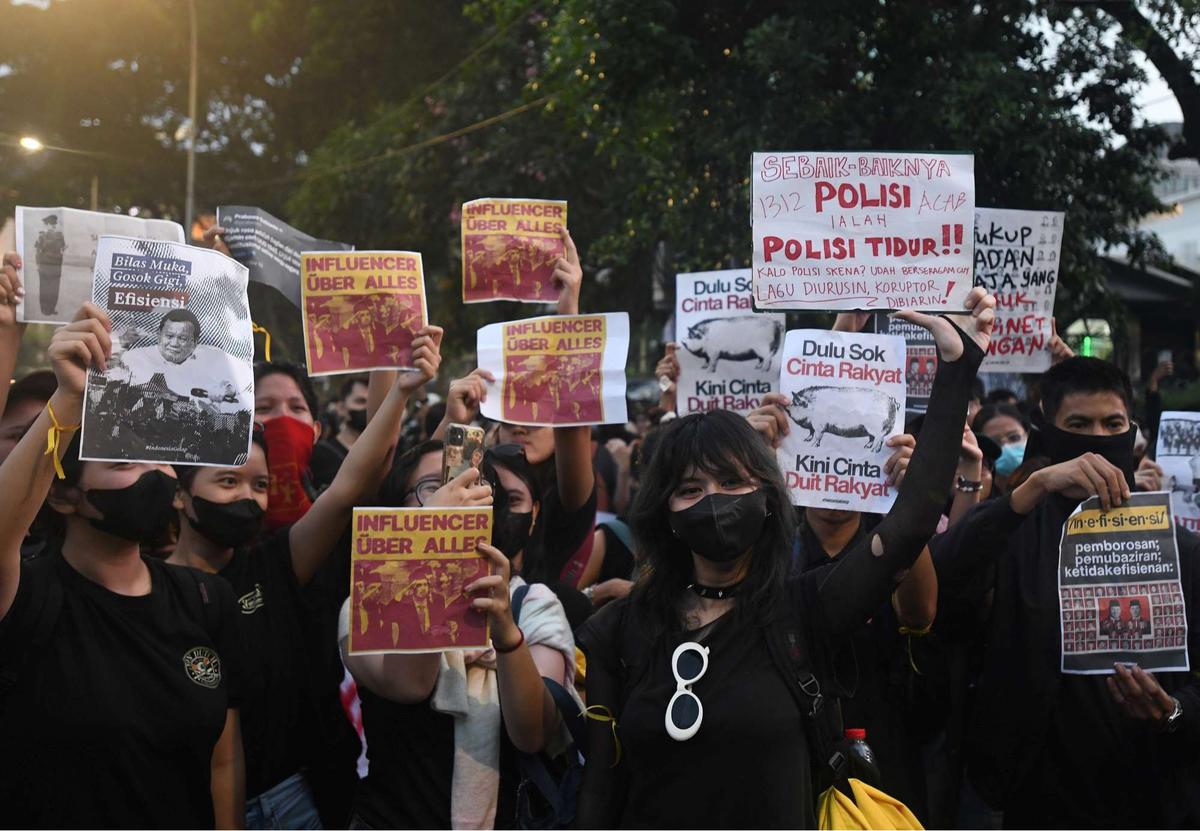 Masyarakat sipil gelar Aksi Indonesia Gelap