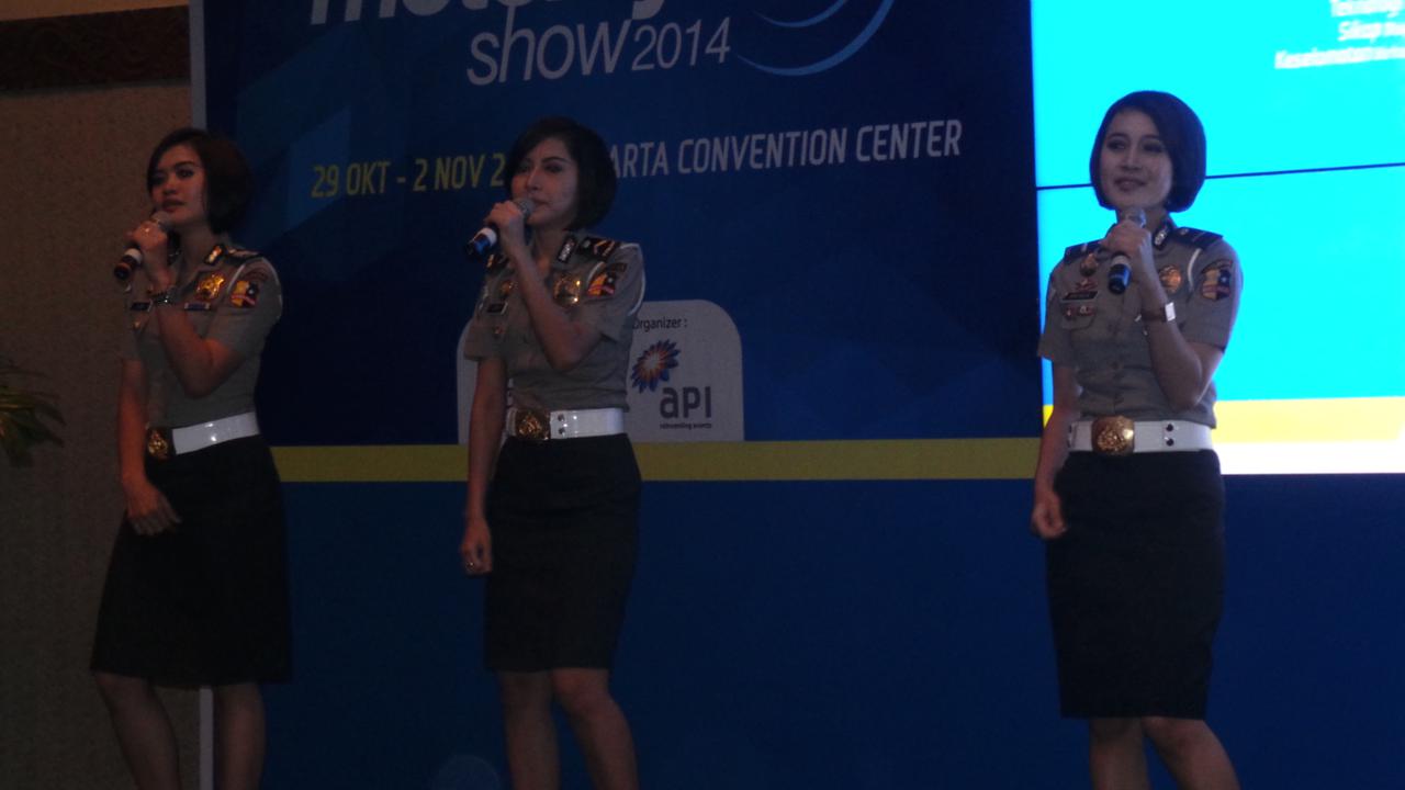 Lantunan dan Paras Cantik Polwan Ikut Buka IMoS 2014