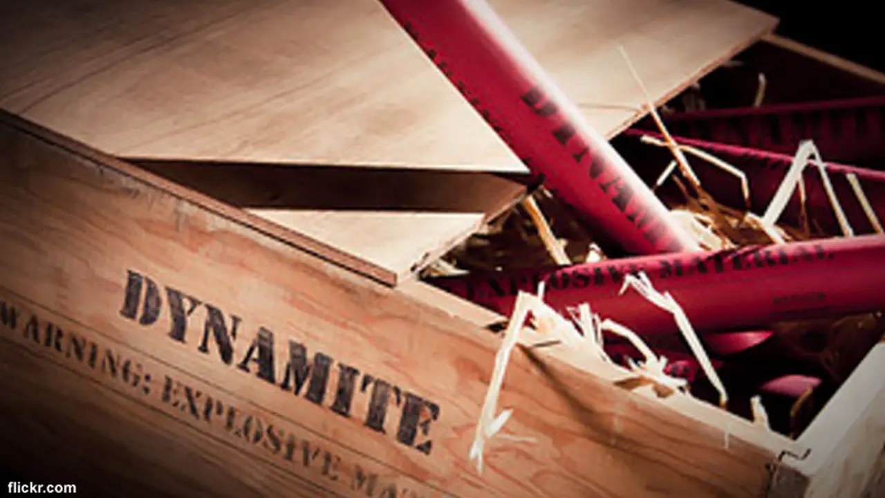 dinamit-hilang130628b.jpg