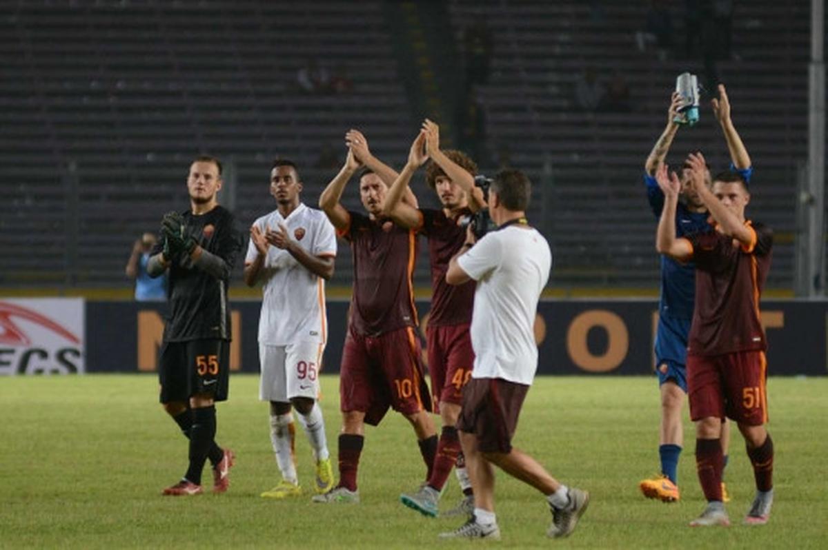 Aksi Totti dkk di laga AS Roma Indonesia Day 2015
