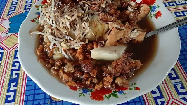 Lontong Balap Mbah Ato