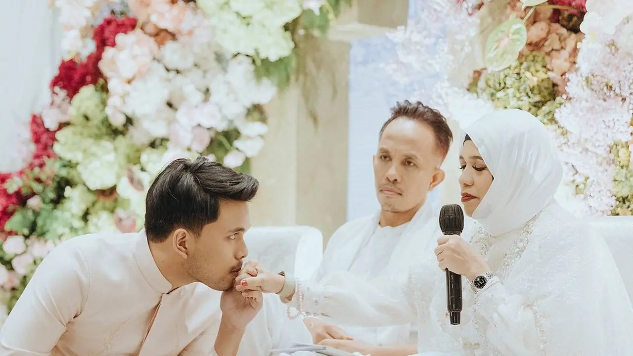 6 Adu Gaya Para Mama di Acara Pengajian-Siraman Thariq Halilintar dan Aaliyah Massaid, dari Reza Artamevia hingga Angelina Sondakh