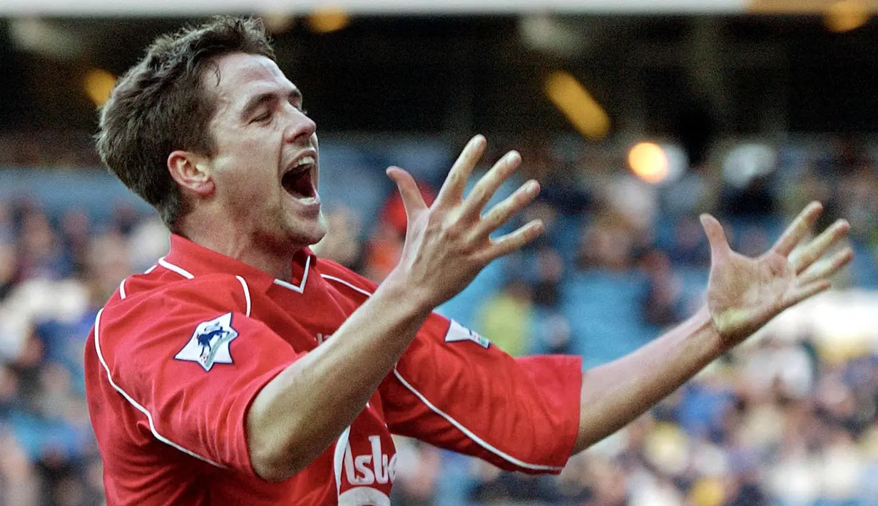 Michael Owen sukses menjadi striker tajam dengan menorehkan 118 gol dari 216 penampilannya bersama Liverpool. Ia bahkan sempat meraih gelar Ballon d'Or. Pada 2004, ia memutuskan bergabung ke Real Madrid dan mengalami kemunduran karier akibat sering dicadangkan. (AFP/Paul Barker)