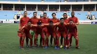 Timnas Indonesia U-23 jelang melawan Timnas Thailand U-23 dalam kualifikasi Piala AFC U-23 2020 di Stadion My Dinh, Hanoi, Jumat (22/3/2019). (Bola.com/Dok. PSSI)