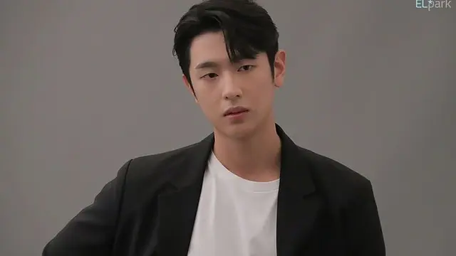 Lee Jung Jun (Foto: Instagram/right_jun_)