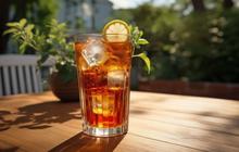 7 Bahaya Terlalu Sering Minum Es, Sebabkan Sakit Kepala hingga Sembelit