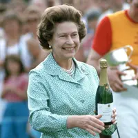 Ratu Elizabeth II dari Inggris | Via: istimewa