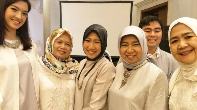 Gaya Busana Raline Shah yang Cocok Buat Seorang Bos