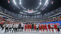 Di final, Timnas futsal Indonesia akan menantang Iran yang sebelumnya mengalahkan Irak dengan skor 4-2. Tampak dalam foto, pemain Timnas Futsal Indonesia memberikan penghormatan kepada suporter usai memenangi laga melawan Jepang pada semifinal Piala Asia Futsal 2026 di Indonesia Arena, Gelora Bung Karno, Senayan, Jakarta, Kamis (4/2/2026). (Bola.com/Bagaskara Lazuardi)