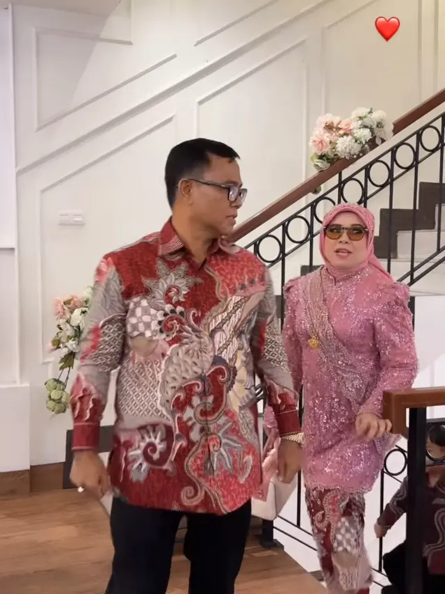 Frans Faisal Lamar Kekasih