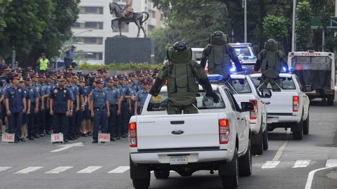 Penyiraman air suci senjata pengamanan KTT APEC Filipina