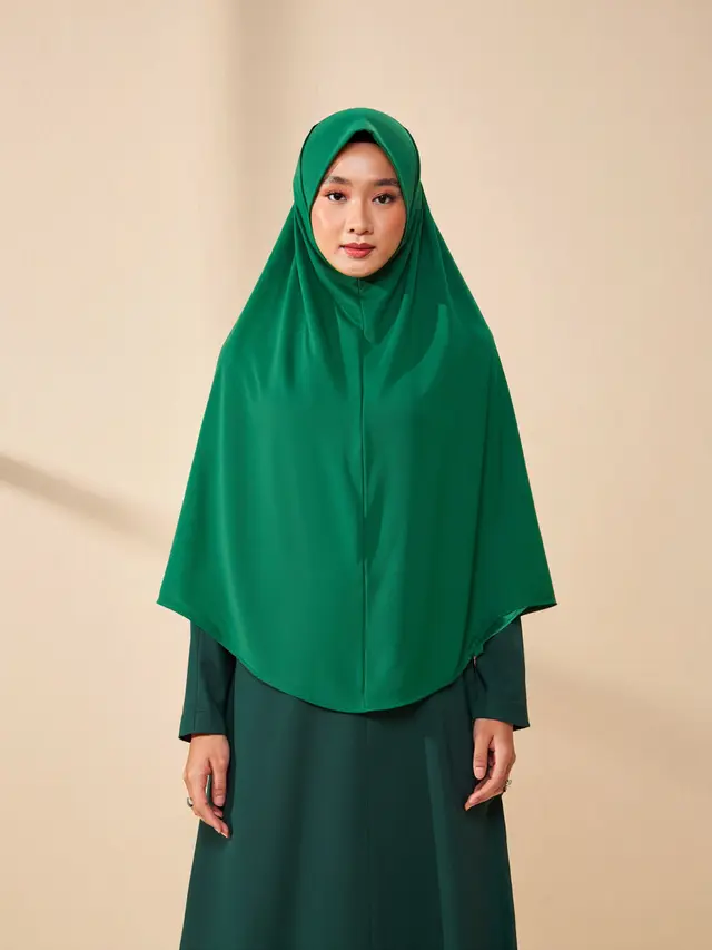 Model Gamis Jilbab Besar