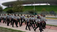 Polisi dikerahkan di stadion yang akan menjadi tuan rumah pertandingan Piala Dunia di Guadalajara, Meksiko, Selasa, 9 Juni 2026. (AP Photo/Matias Delacroix)
