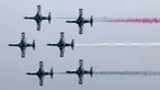 Jet Angkatan Udara Pakistan menunjukkan atraksi aerobatik dalam sesi latihan jelang parade militer menyambut Hari Republik Pakistan di Islamabad, Rabu (21/3). Pakistan akan merayakan Hari Republiknya pada 23 Maret 2018. (AP Photo/B.K. Bnagash)