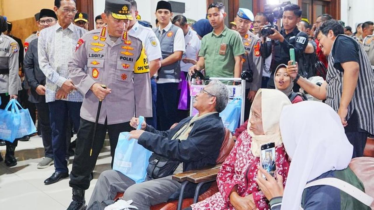 Kapolri Pastikan Puncak Arus Mudik Berjalan Aman, Imbau Pemudik Utamakan Keselamatan
