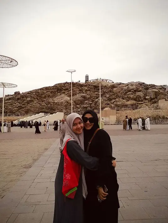 Dinar Salsa, calon adik ipar Ayu Ting Ting [Instagram/dinarsalsa]