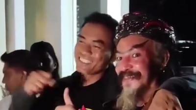 Usai Tampil di Perayaan Hari Jadi Pati, Master Limbad Sambangi Kediaman Botok Pati