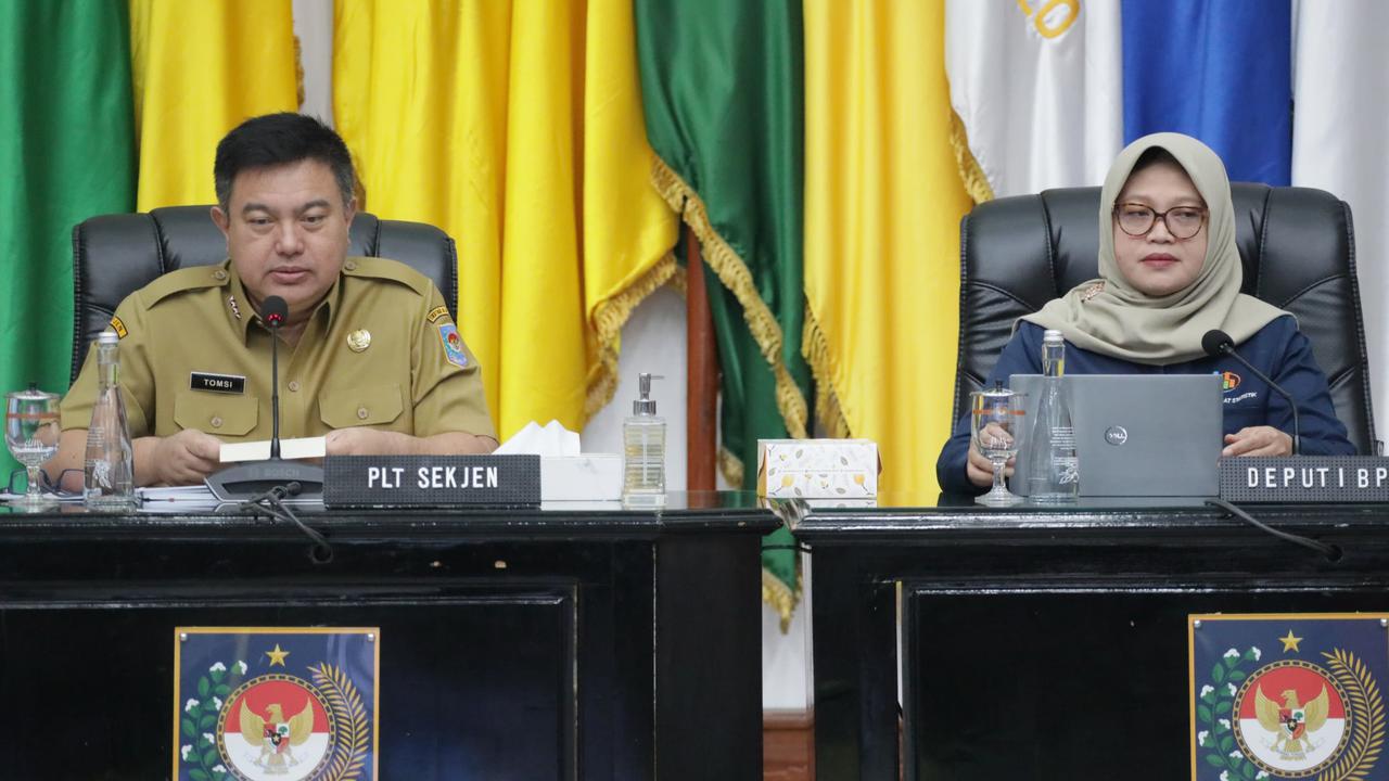 Plt. Sekjen Kemendagri Imbau Pemda Antisipasi Inflasi di Sejumlah Kabupaten/Kota