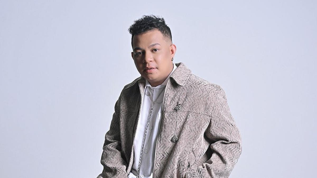 Sisi Lain Mario G Klau, Maestro Lagu Galau yang Kini Gaungkan Musik Timurnesia